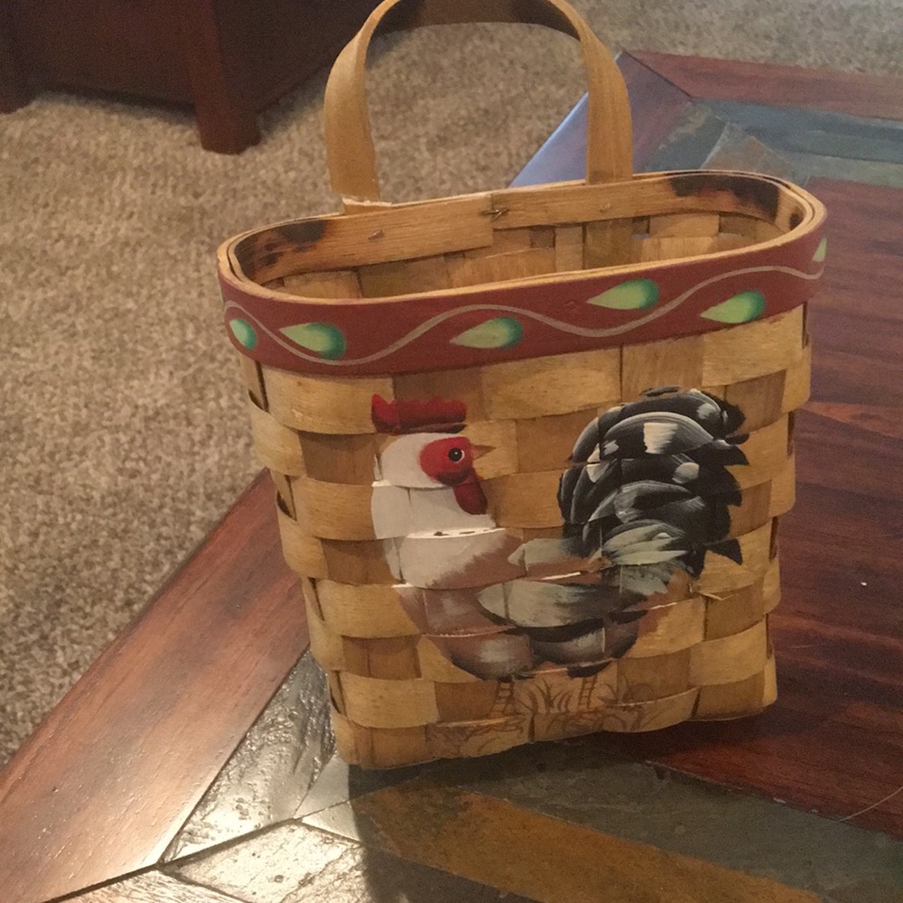 Adorable basket with chicken